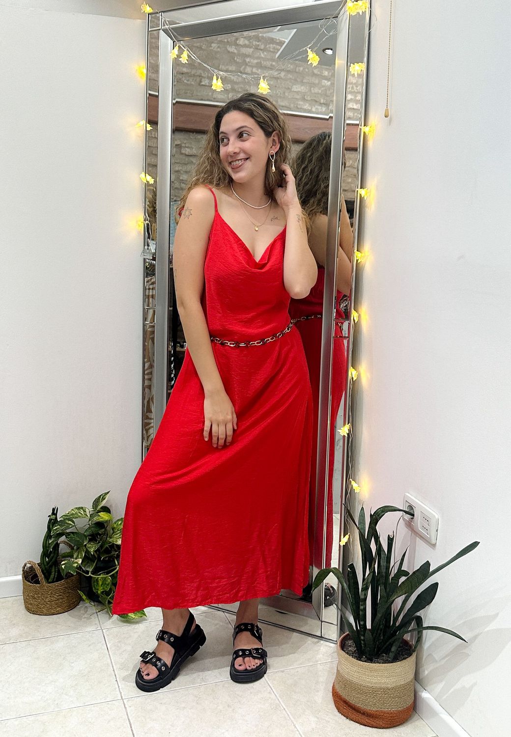 VESTIDO ROJO
