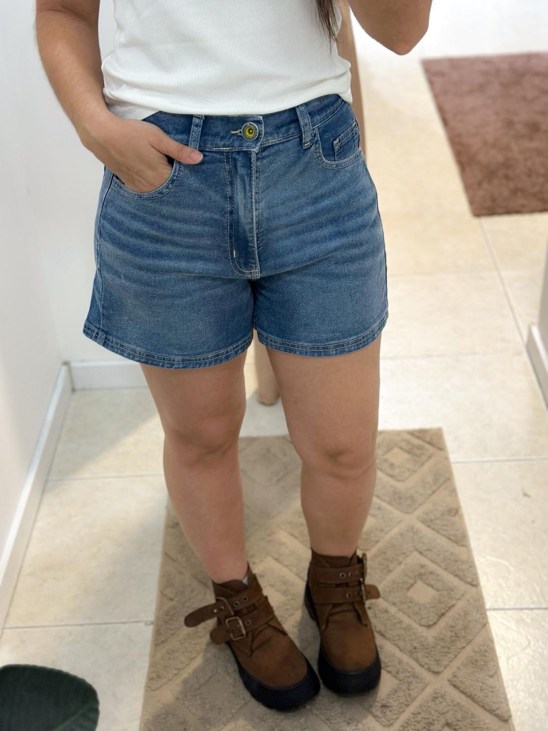 SHORT JEAN