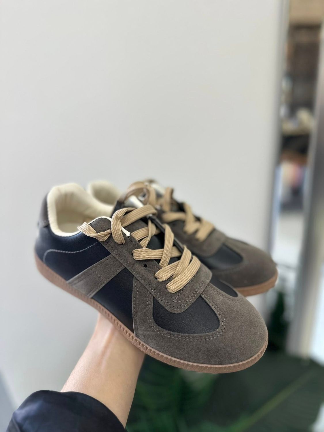 ZAPAS NEGRAS