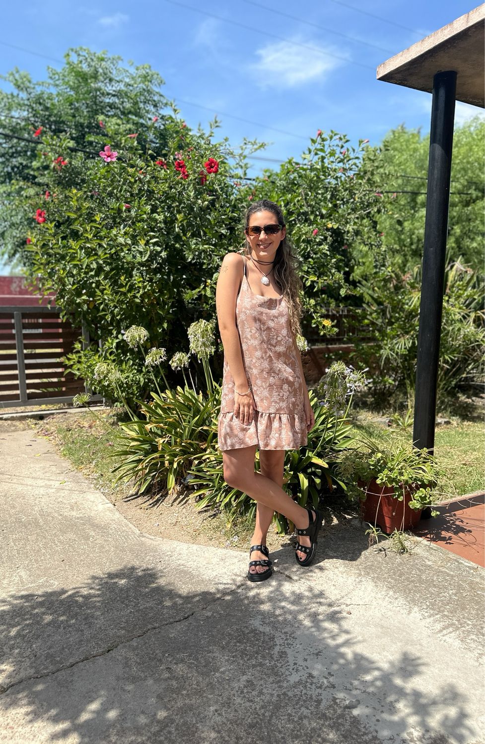 VESTIDO BORDADO CHOCO