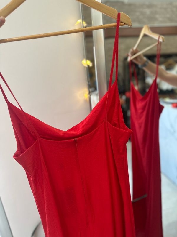 VESTIDO ROJO