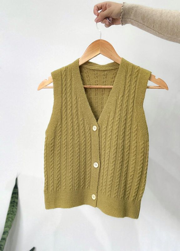 CHALECO OLIVA TRENZA