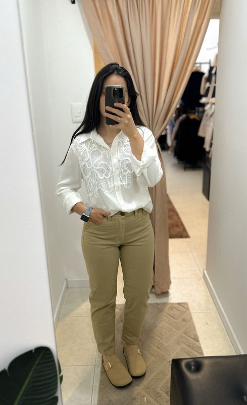 JEAN B. MOM