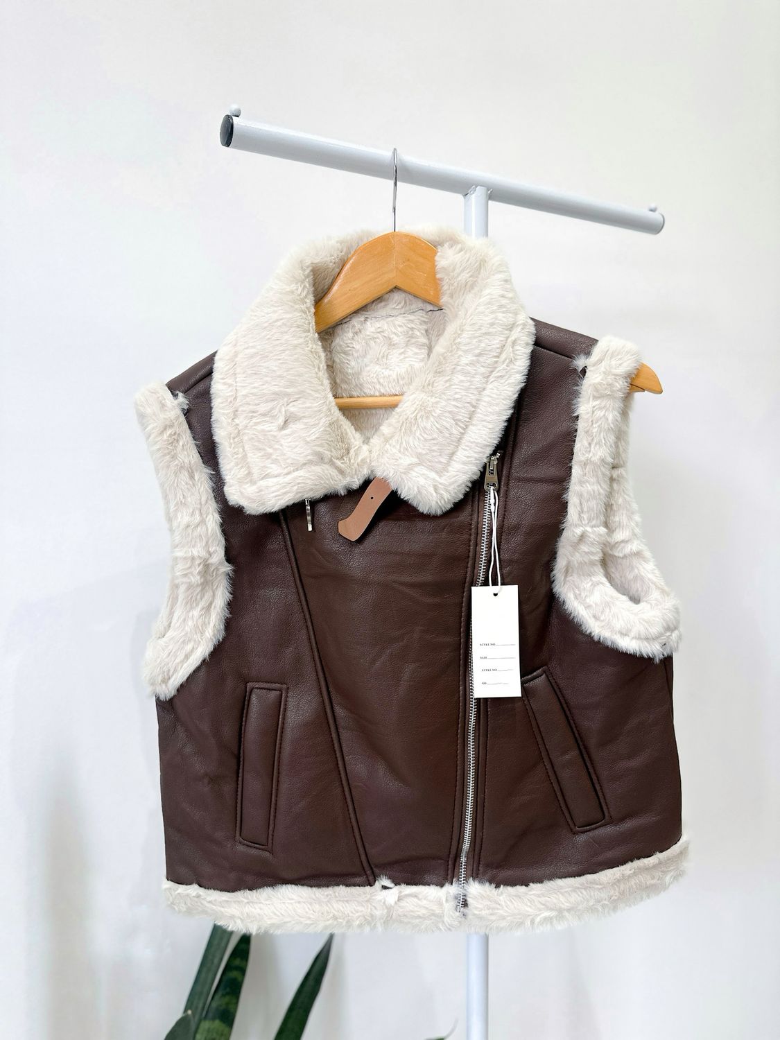 CHALECO GAMULAN CHOCO