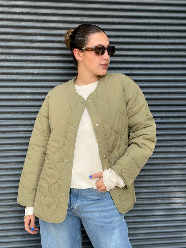 CAMPERA CAPITONEADA VERDE