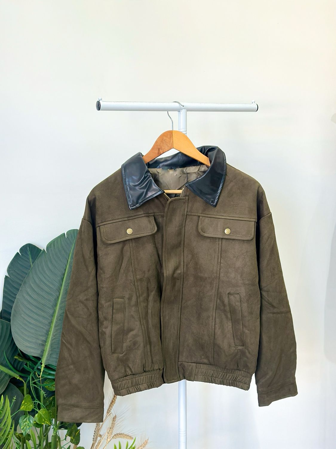 CHAQUETA GAMUZA BOMBER VERDE