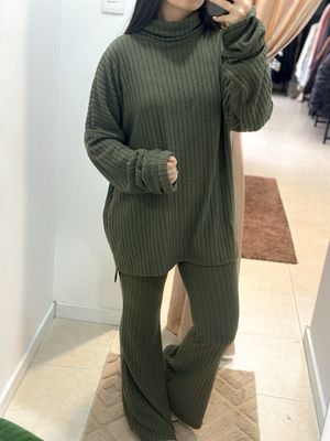 CONJUNTO POLERON VERDE