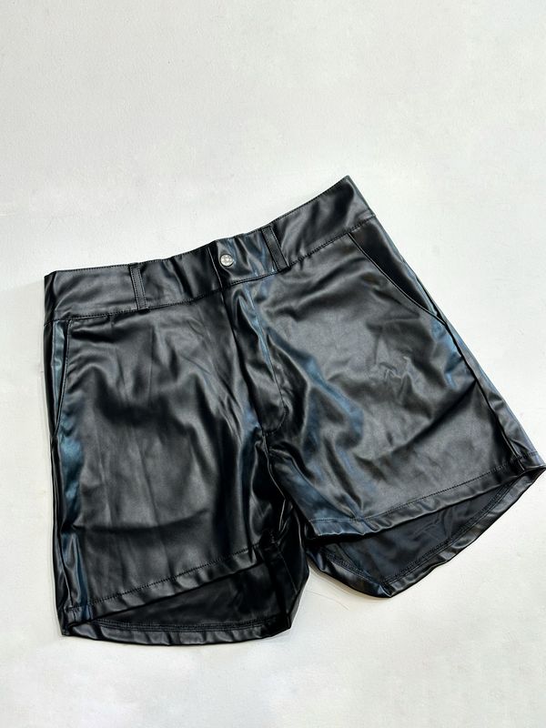 SHORT ENGOMADO
