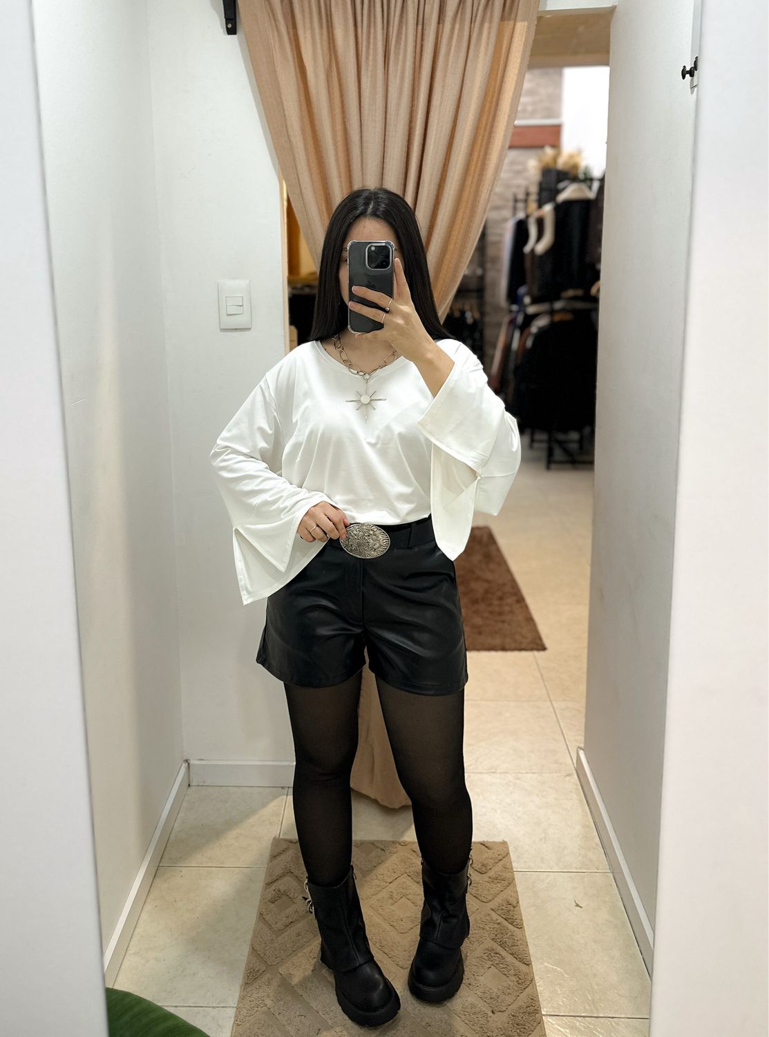 SHORT ENGOMADO