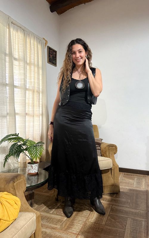 POLLERA SATEN CON ENCAJE