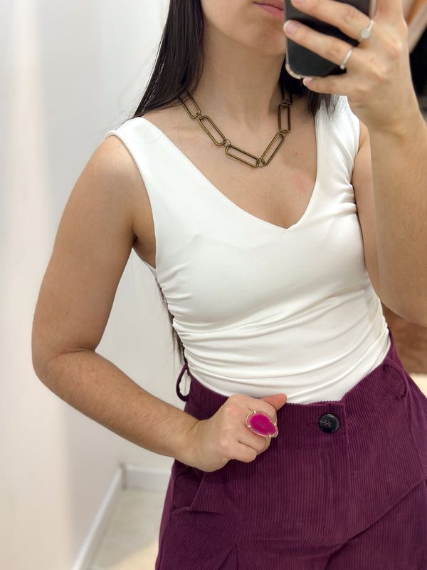 TOP LEONORA