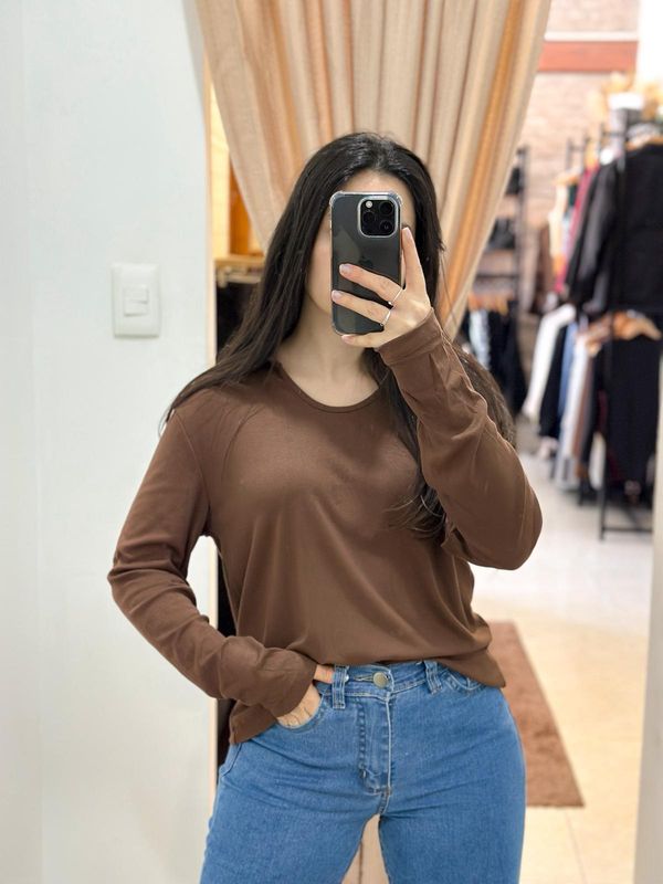 REMERA CHOMBA