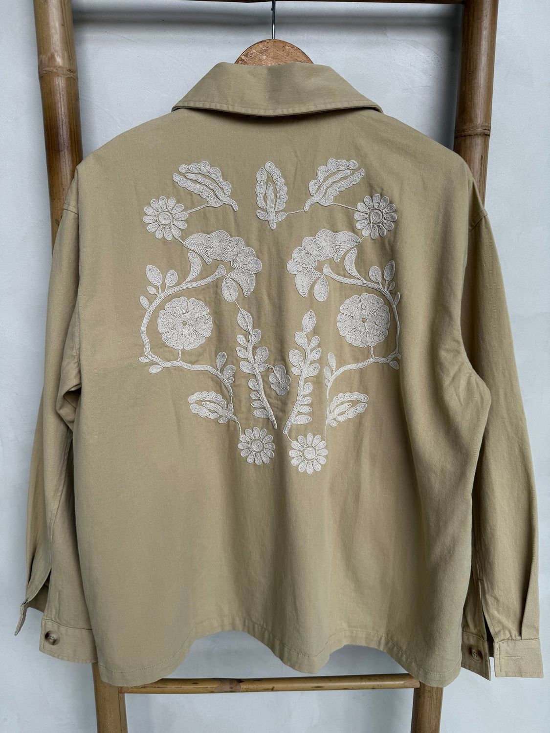 CHAQUETA N2 BORDADA