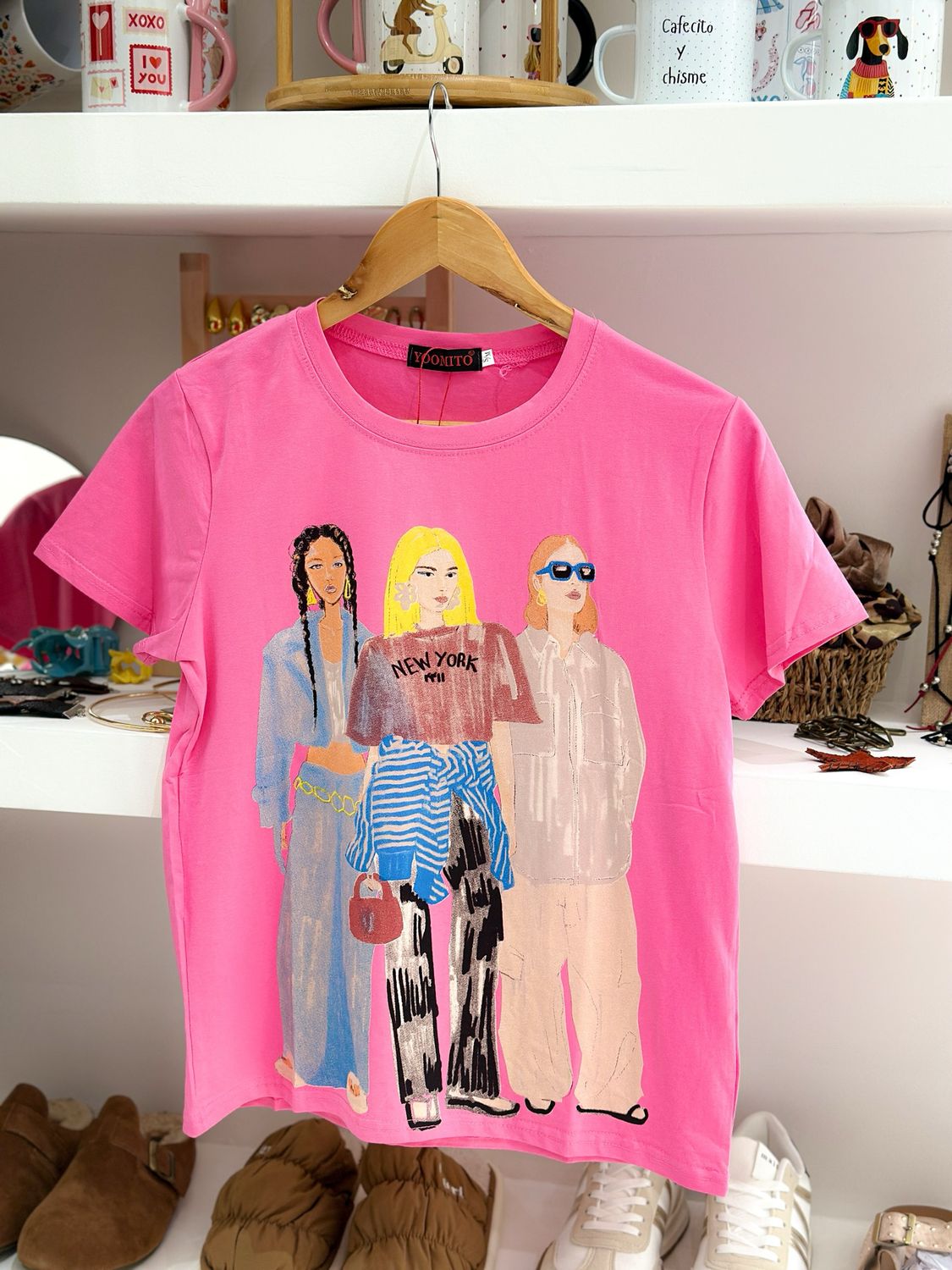 REMERA MUJERES FUCSIA