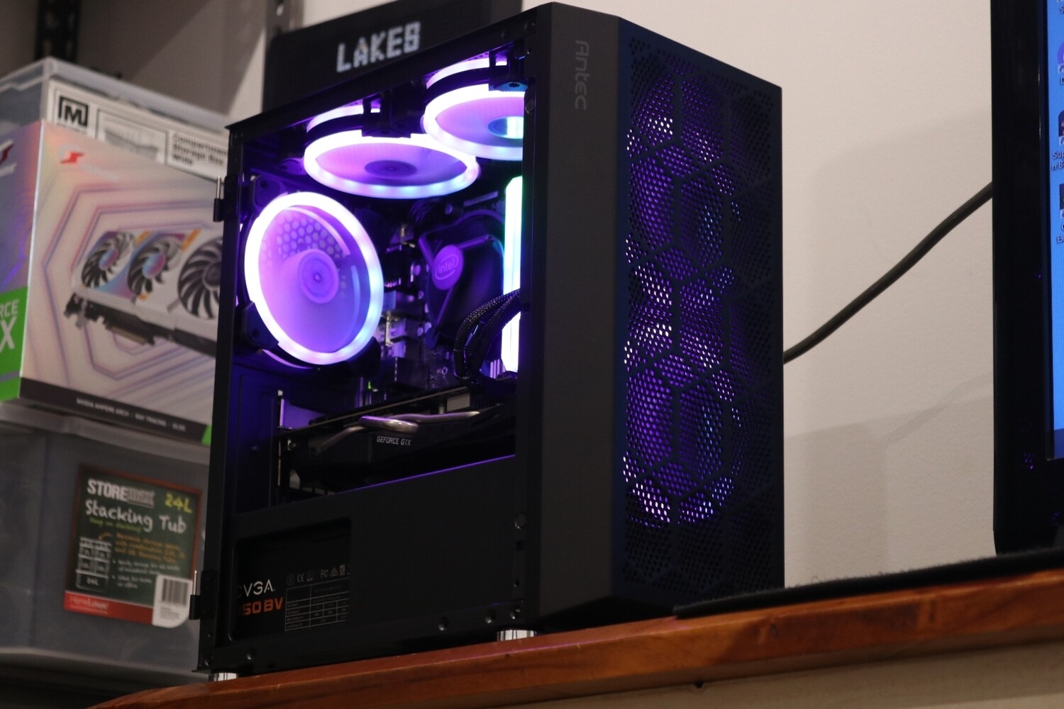 Custom Built PC's using your specs Lakes Custom Computers
