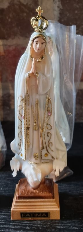 Our Lady Of Fatima Statue