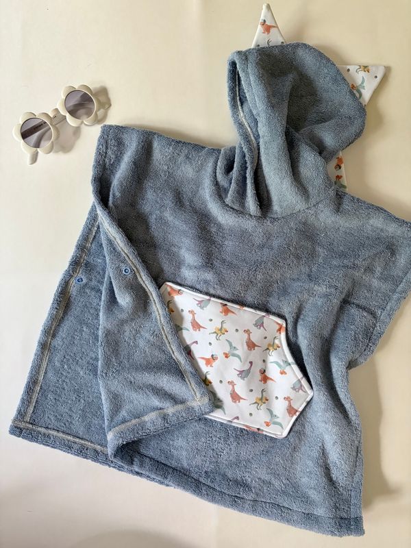 Seaside Hooded Beach/Bath Towel - Dino Accents