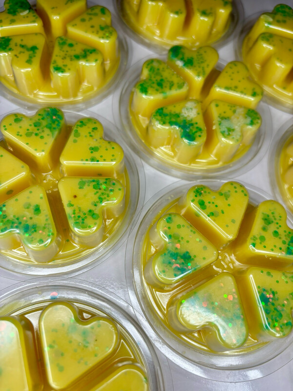 She’s A Millionaire - Heart Clamshells💰