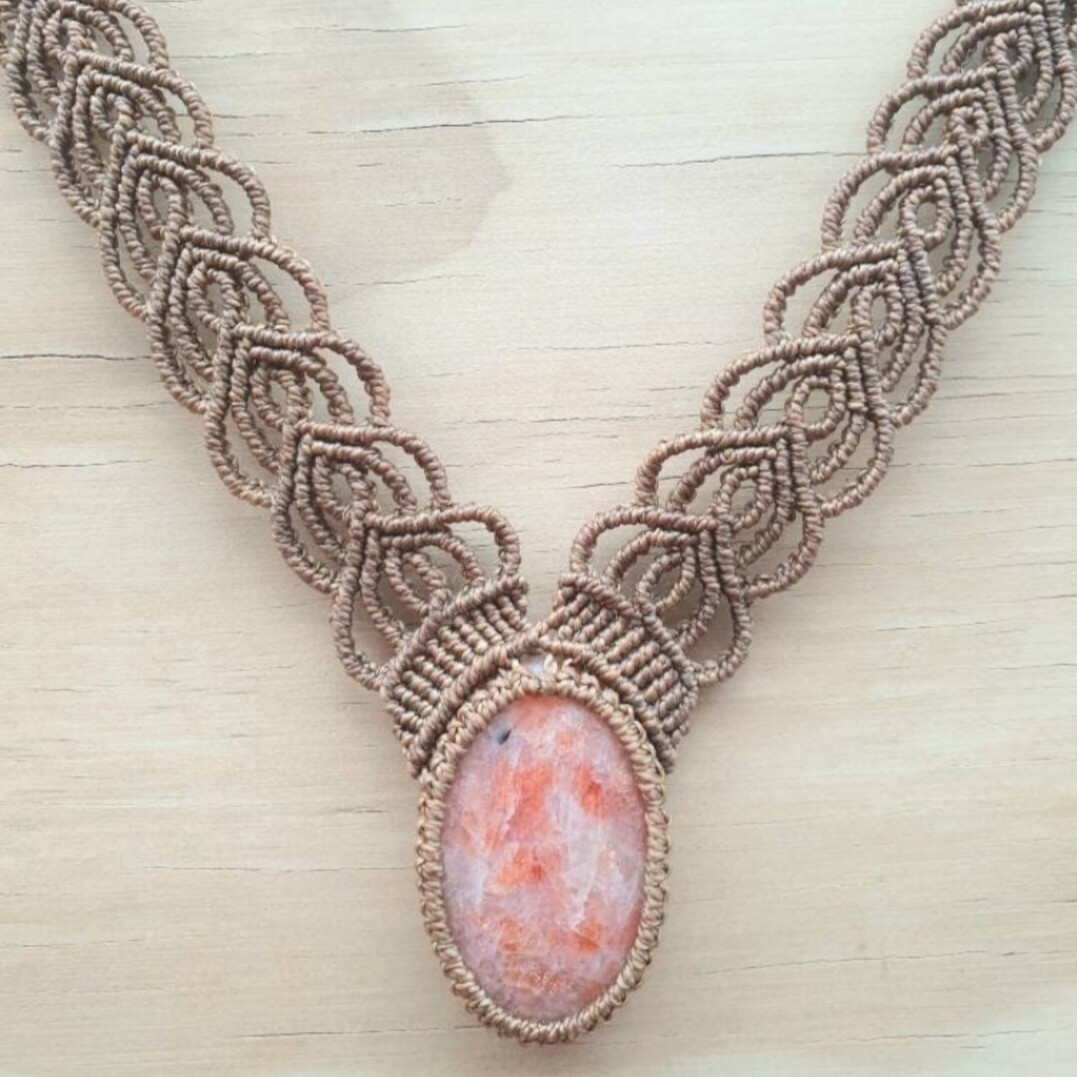 Sunstone Micromacrame Necklace
