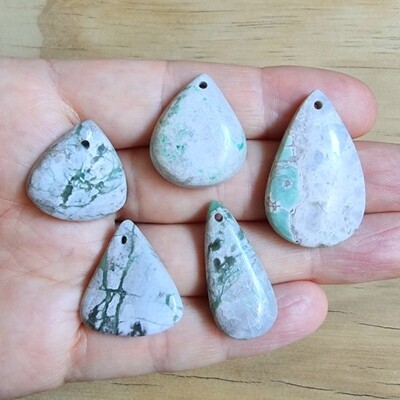 5 x Variscite top drilled Pendant Lot for jewelry making or diy craft projects 21.4gr