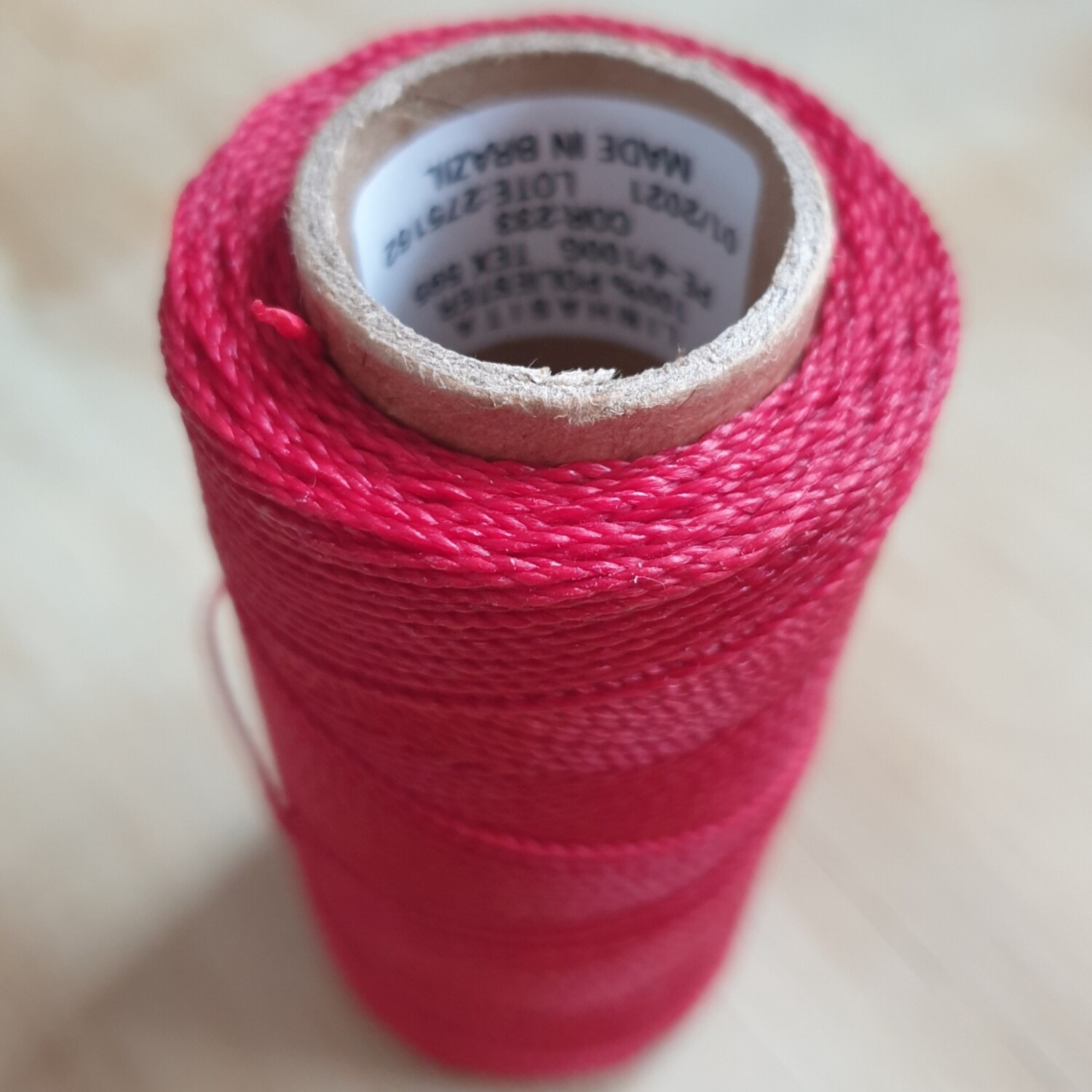 Cor #233 1mm Waxed Linhasita Thread 170m Spool - RED