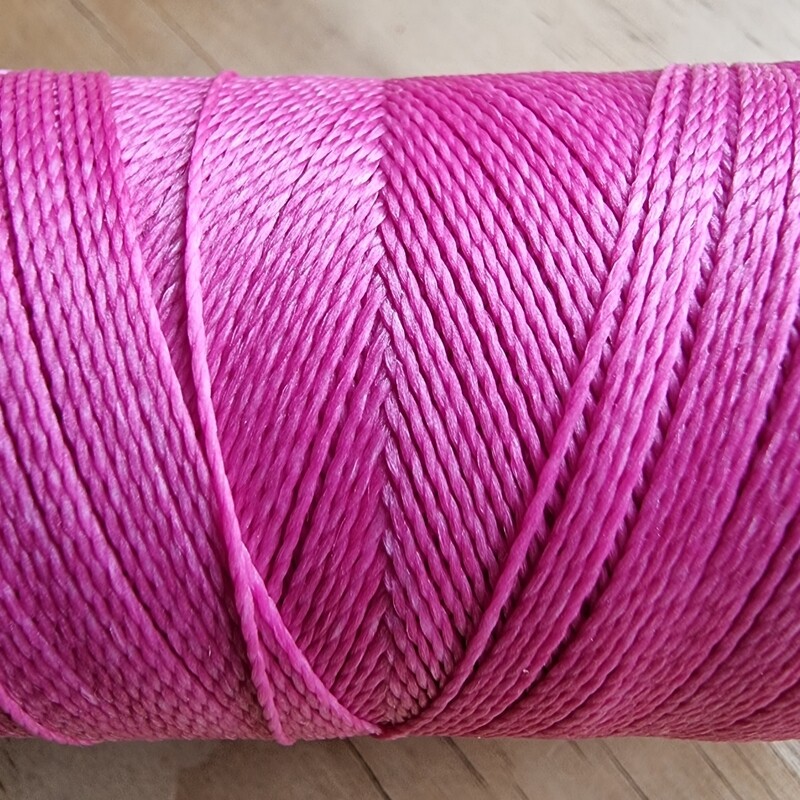 Cor #899 0.5mm 330metre spool of Premium Linhasita 100% Waxed Polyester