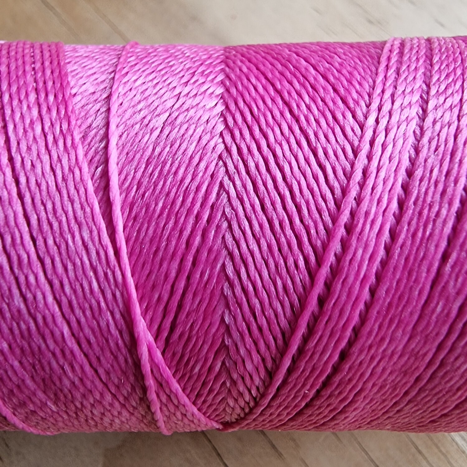 Cor #899 0.5mm 330metre spool of Premium Linhasita 100% Waxed Polyester