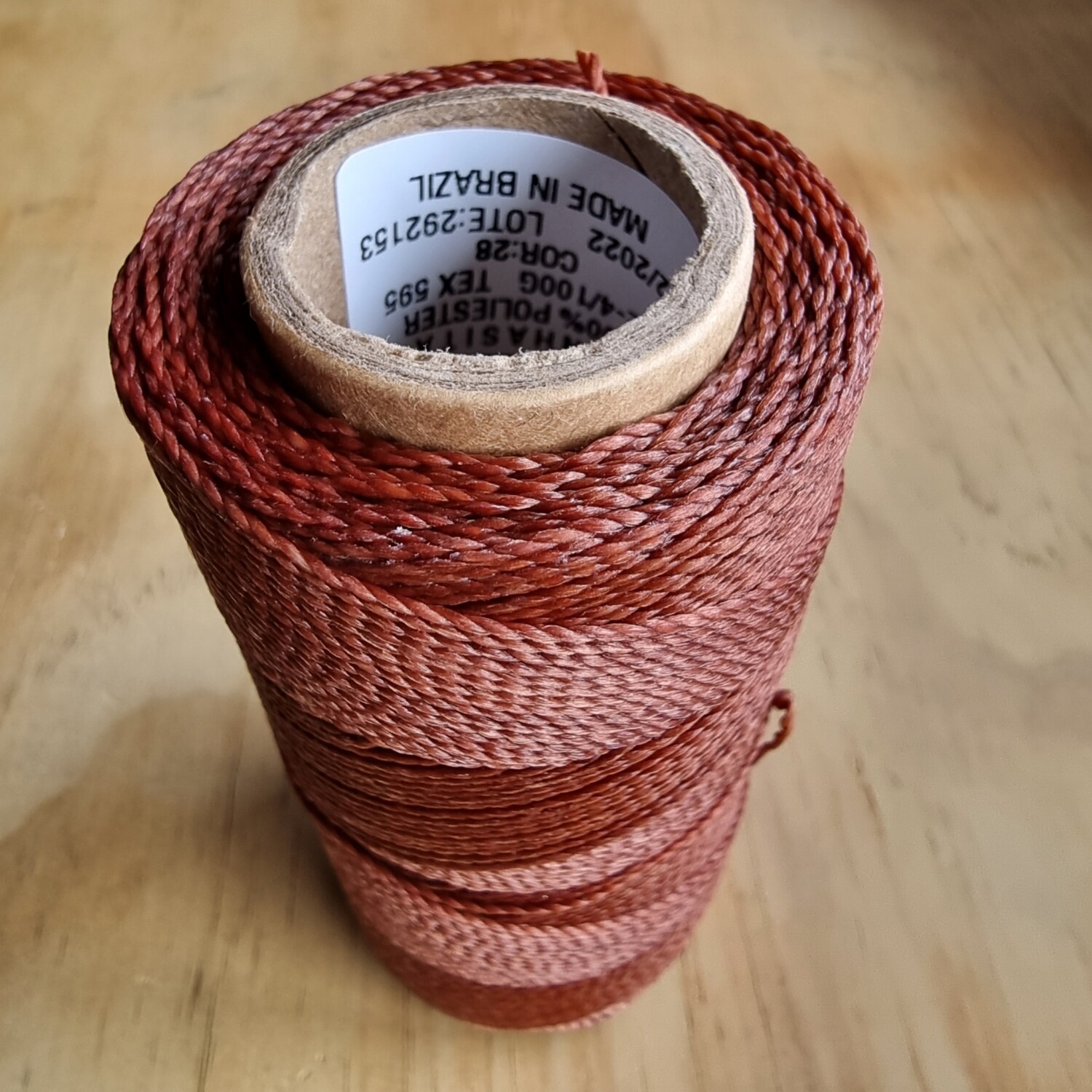 Cor #28 1mm Waxed Linhasita Thread 170m Spool