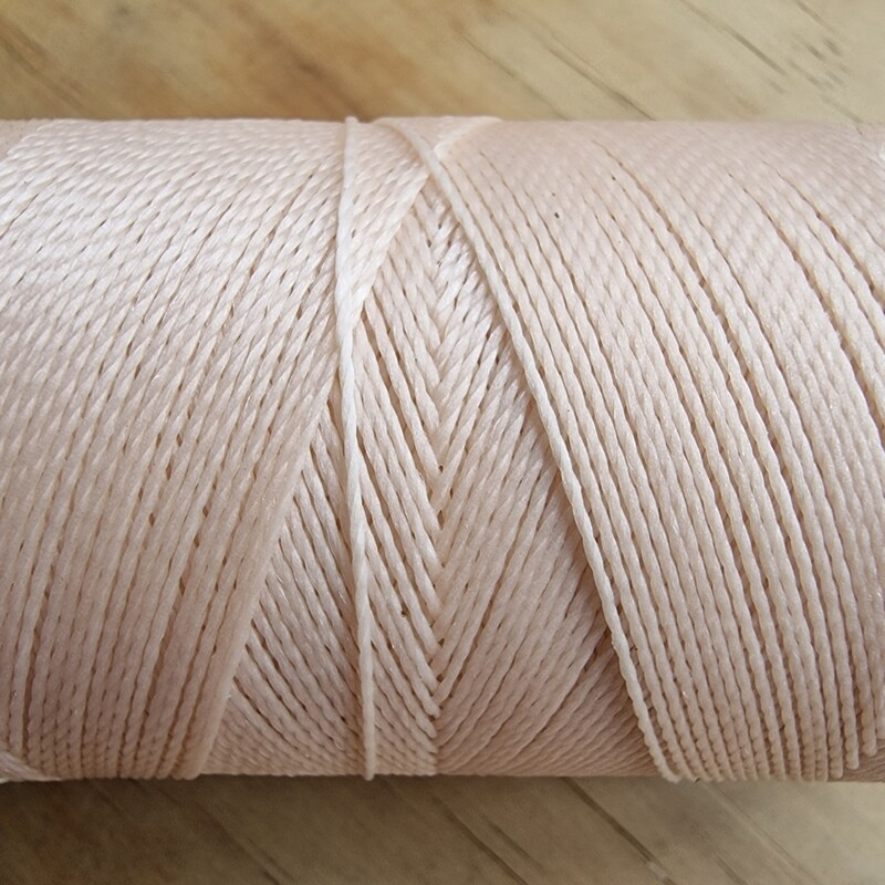 Cor #924 0.5mm 330metre spool of Premium Linhasita 100% Waxed Polyester