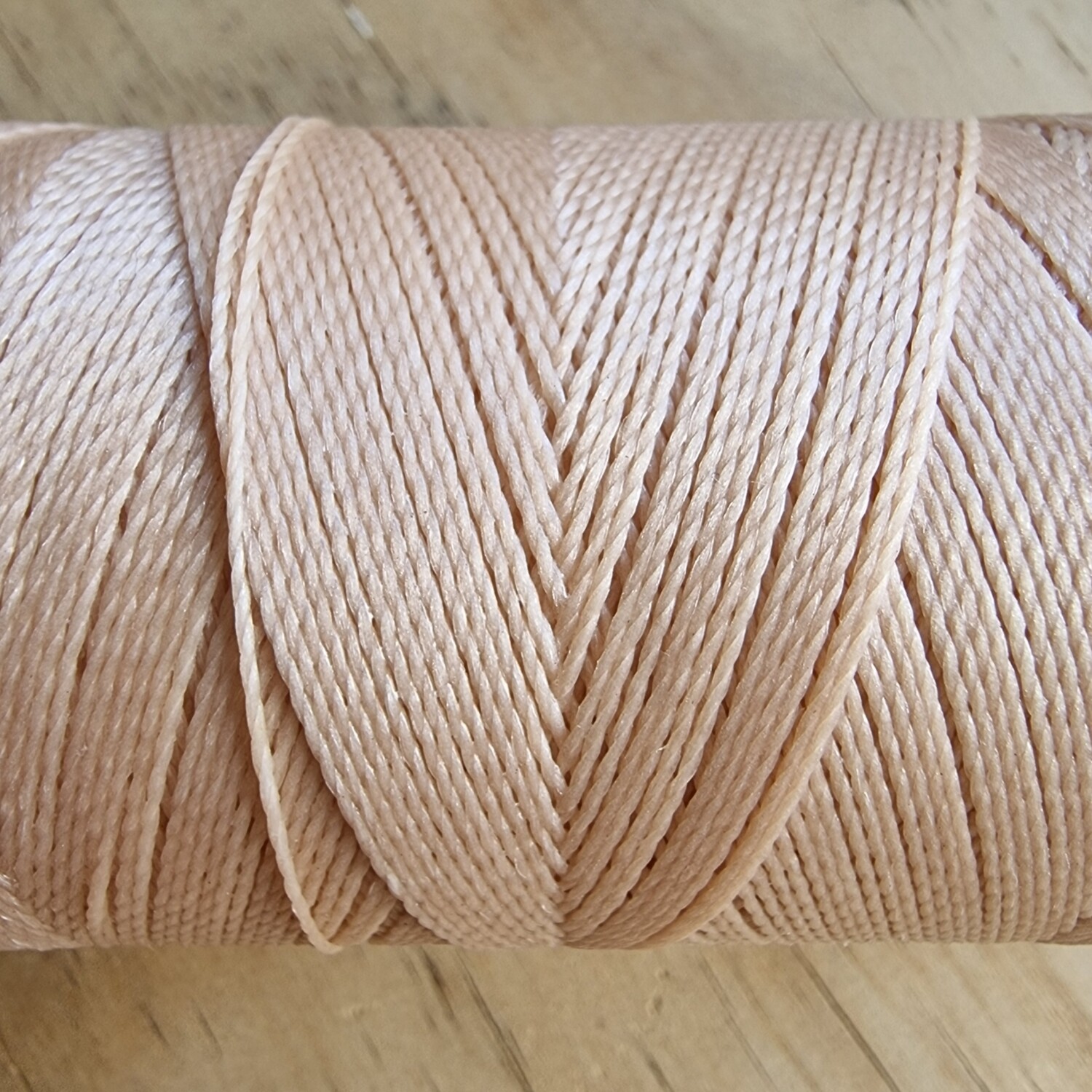 Cor #762 0.5mm 330metre spool of Premium Linhasita 100% Waxed Polyester