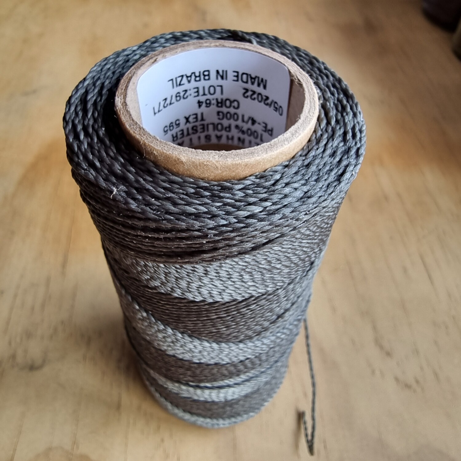 Cor #64 1mm Waxed Linhasita Thread 170m Spool