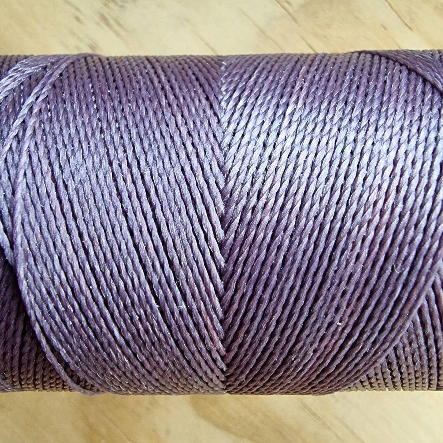 Cor #287 0.5mm 330metre spool of Premium Linhasita 100% Waxed Polyester