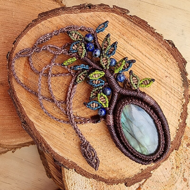 Tree of Life with Labradorite Pendant &amp; Lapis Lazuli beads