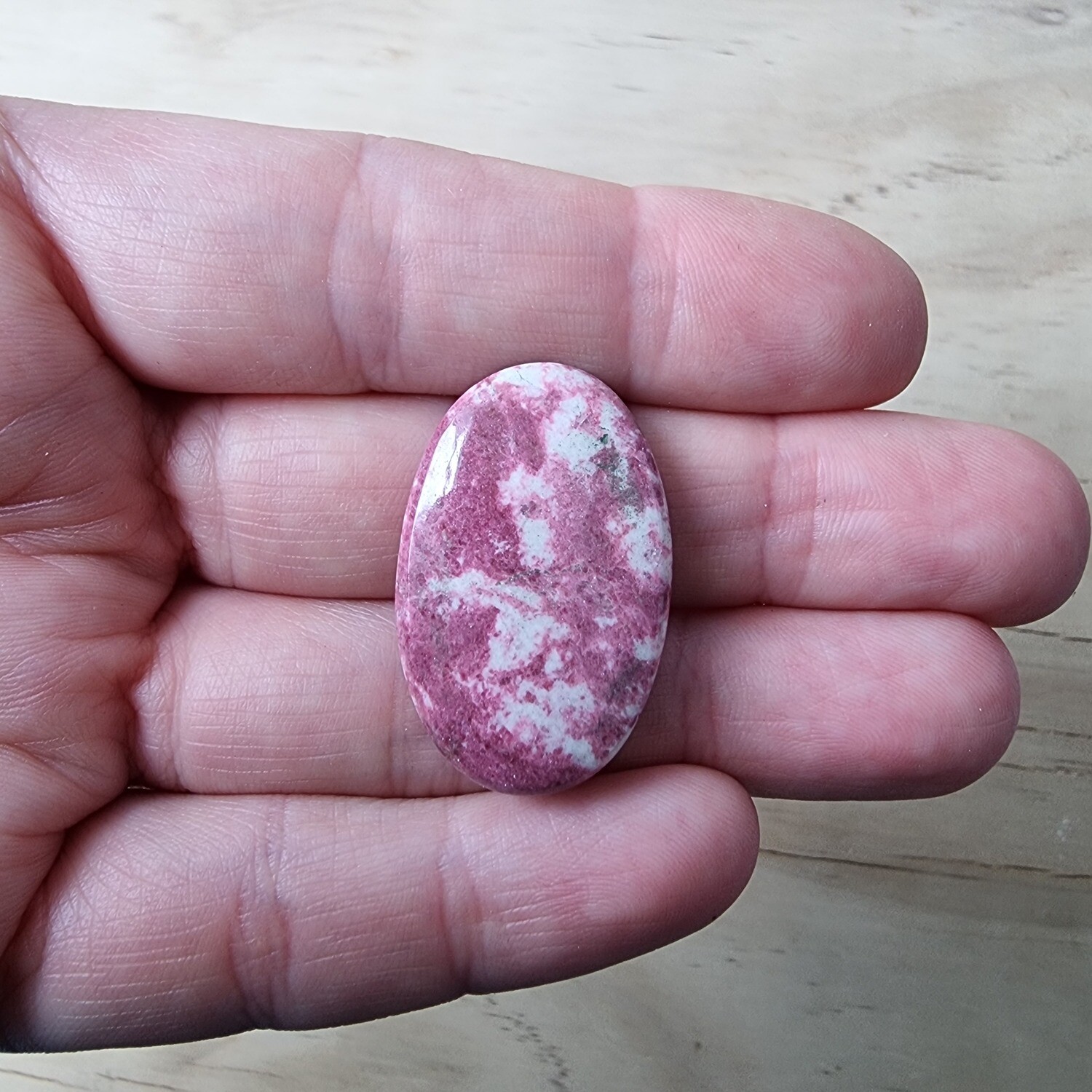 Thulite Cabochon / Pendant for jewelry making or diy craft projects 10.6gr