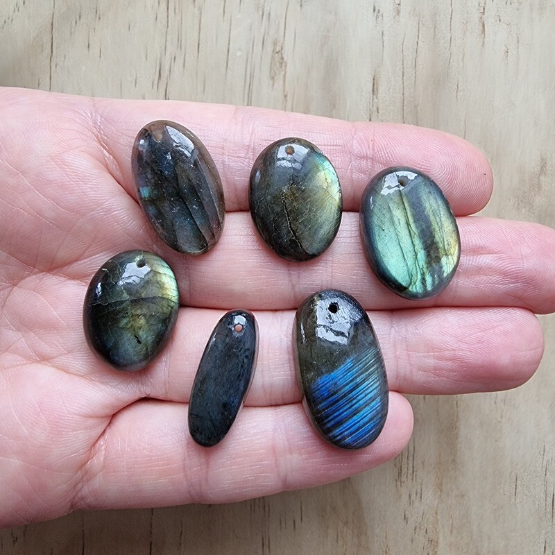 Labradorite drilled Pendant Lot for jewelry making or diy craft projects 21.7gr