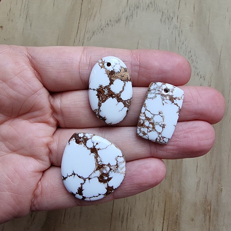 3 x Magnesite top drilled Pendant Lot for jewelry making or diy craft projects 15.7gr
