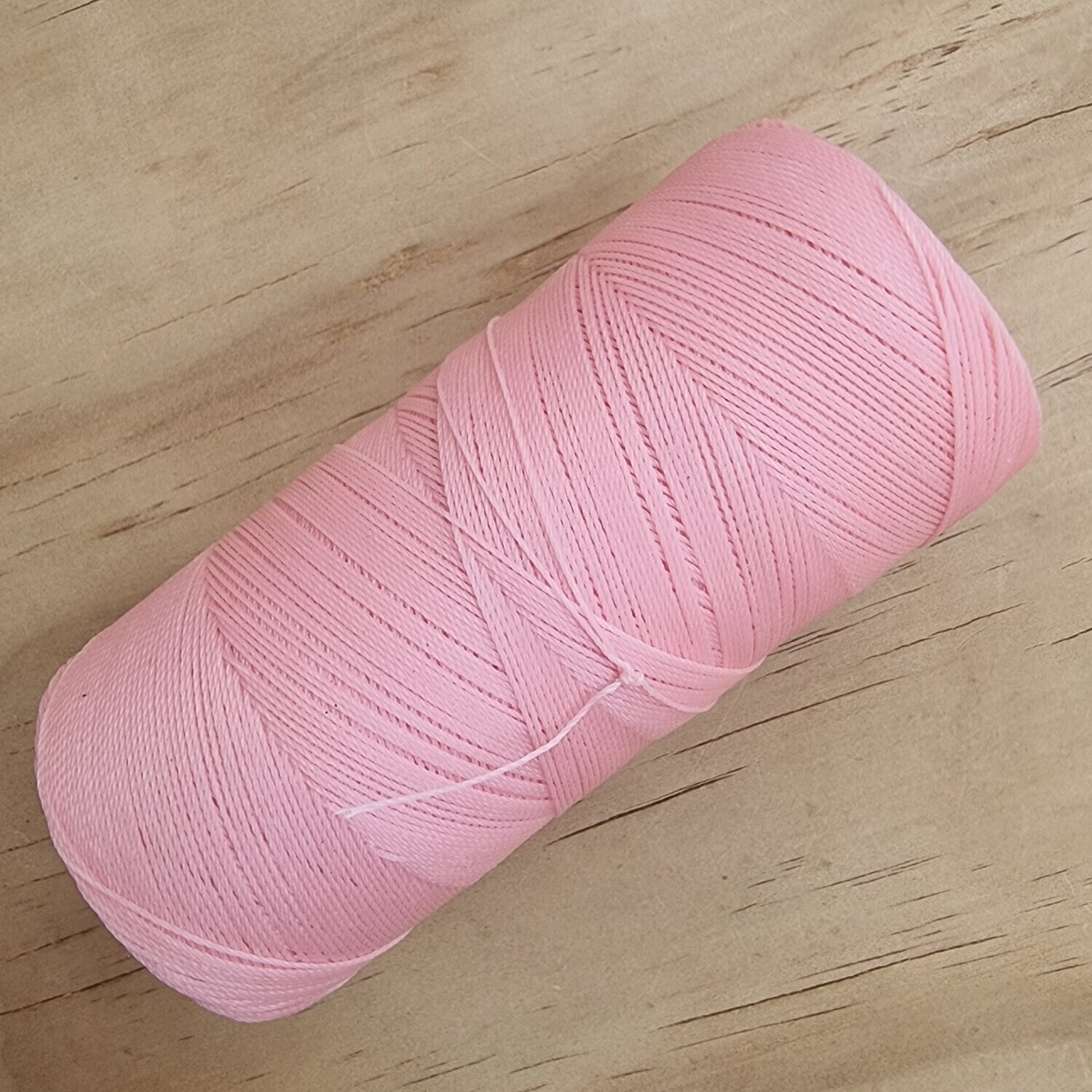 Cor #239 BABY PINK 0.35mm 444metre spool of Premium Linhasita 100% Waxed Polyester