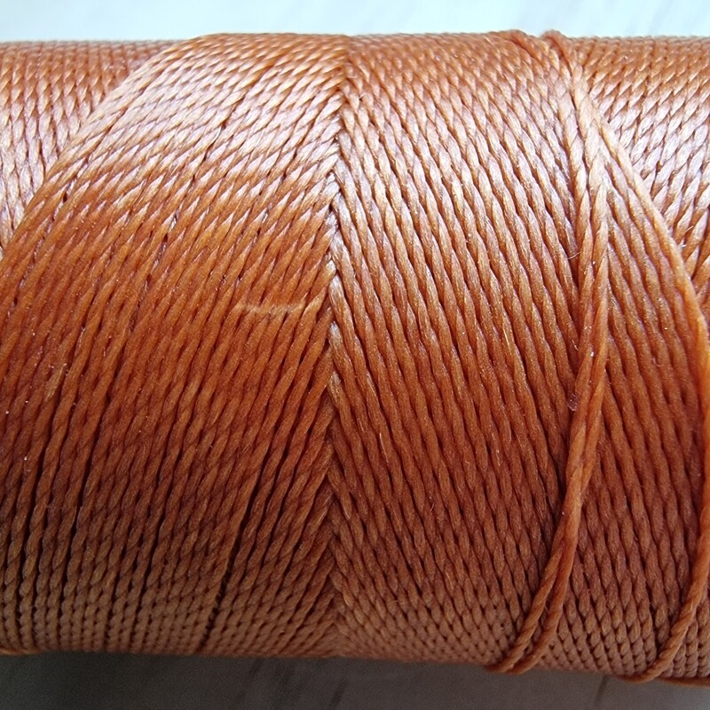 Cor #388 0.5mm 330metre spool of Premium Linhasita 100% Waxed Polyester