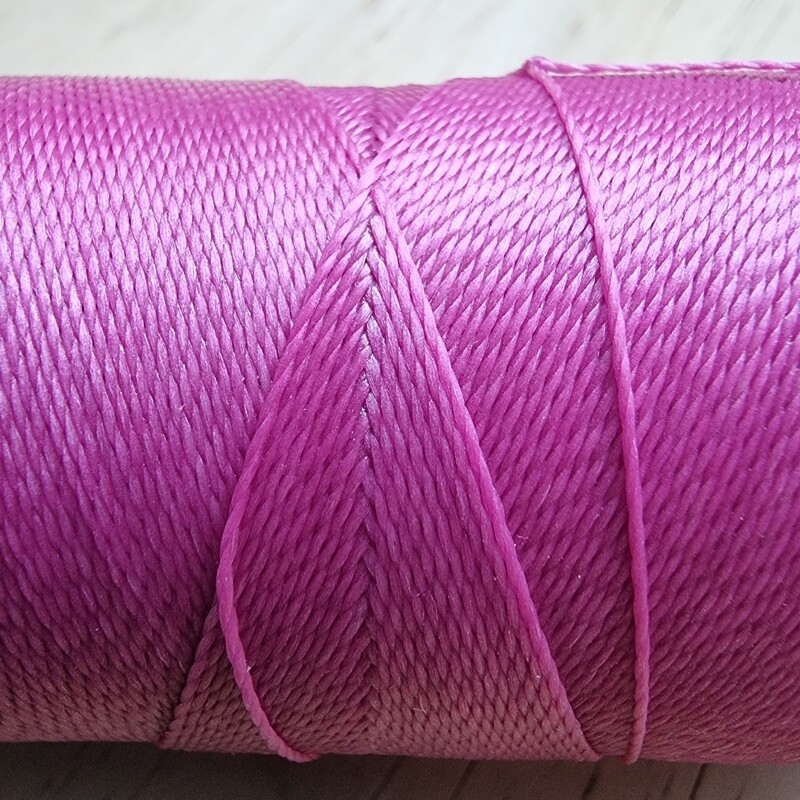 Cor #903 0.5mm 330metre spool of Premium Linhasita 100% Waxed Polyester