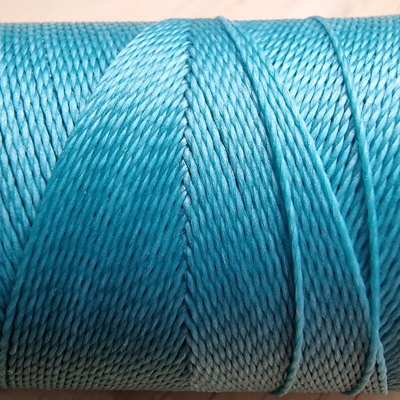 Cor #224 0.5mm 330metre spool of Premium Linhasita 100% Waxed Polyester