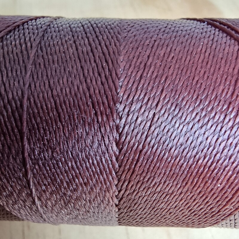 Cor #259 0.5mm 330metre spool of Premium Linhasita 100% Waxed Polyester