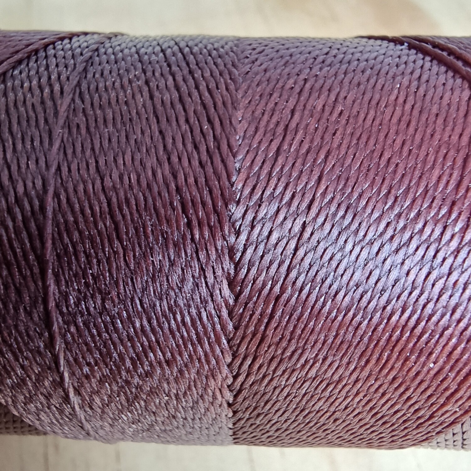 Cor #259 0.5mm 330metre spool of Premium Linhasita 100% Waxed Polyester