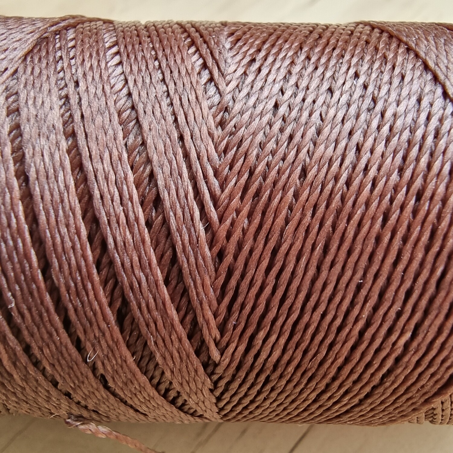 Cor #649 0.5mm 330metre spool of Premium Linhasita 100% Waxed Polyester