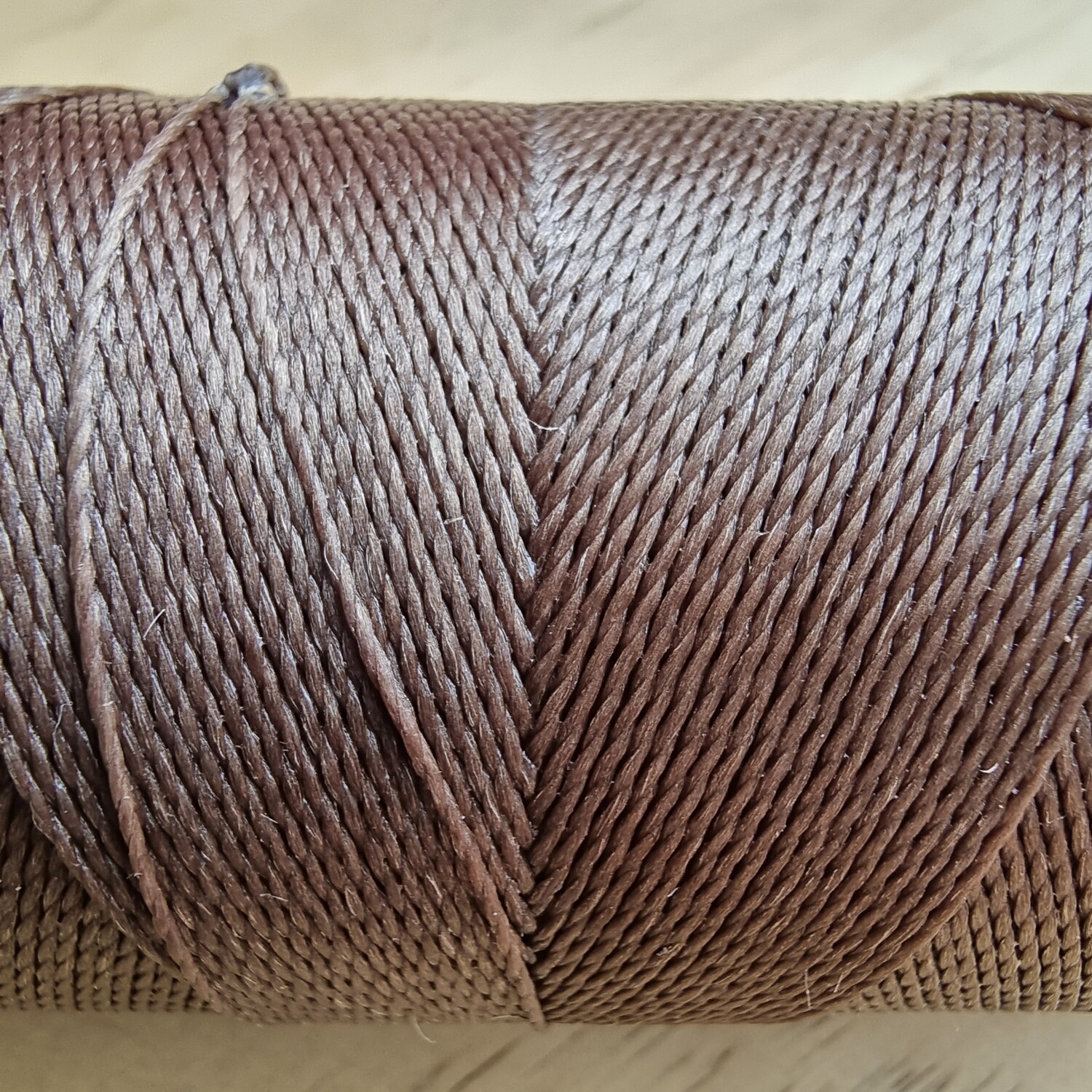 Cor #844 0.5mm 330metre spool of Premium Linhasita 100% Waxed Polyester
