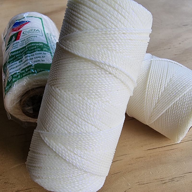 Cor #LUZ NEGRA Metallic White 1mm Waxed Linhasita Thread 170m Spool