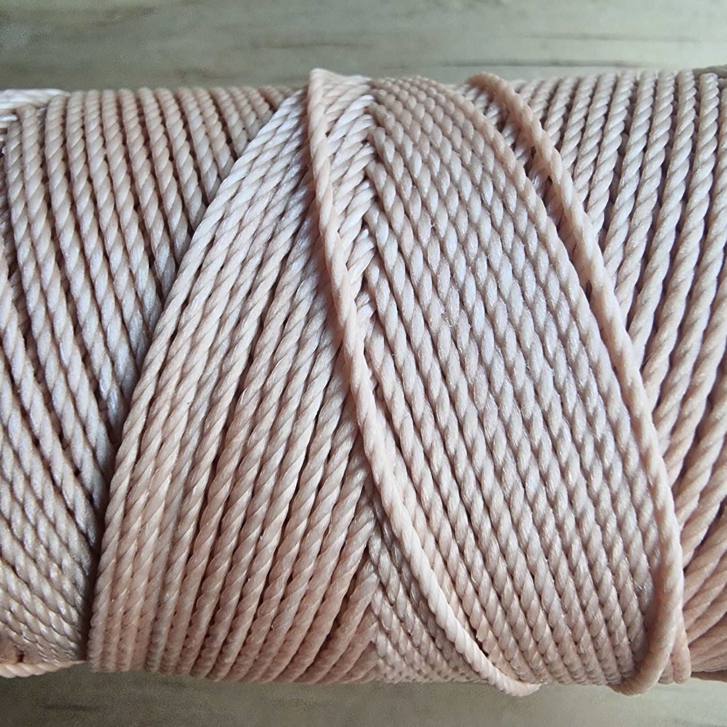 Cor #18 1.5mm Waxed Linhasita Thread FULL 128metre Spool