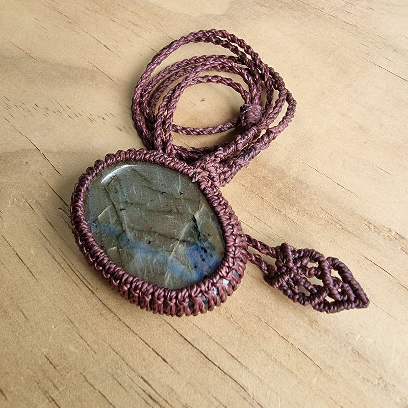 Labradorite Adjustable Micromacrame Necklace