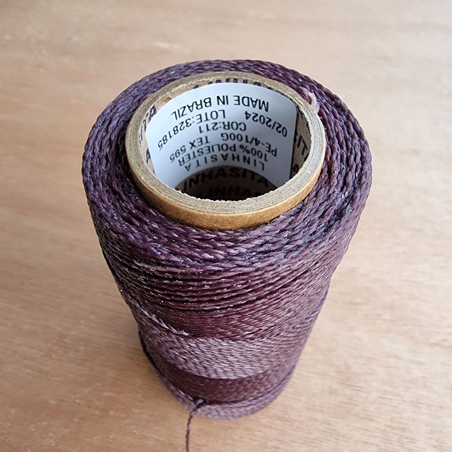 Cor #211 1mm Waxed Linhasita Thread 170m Spool