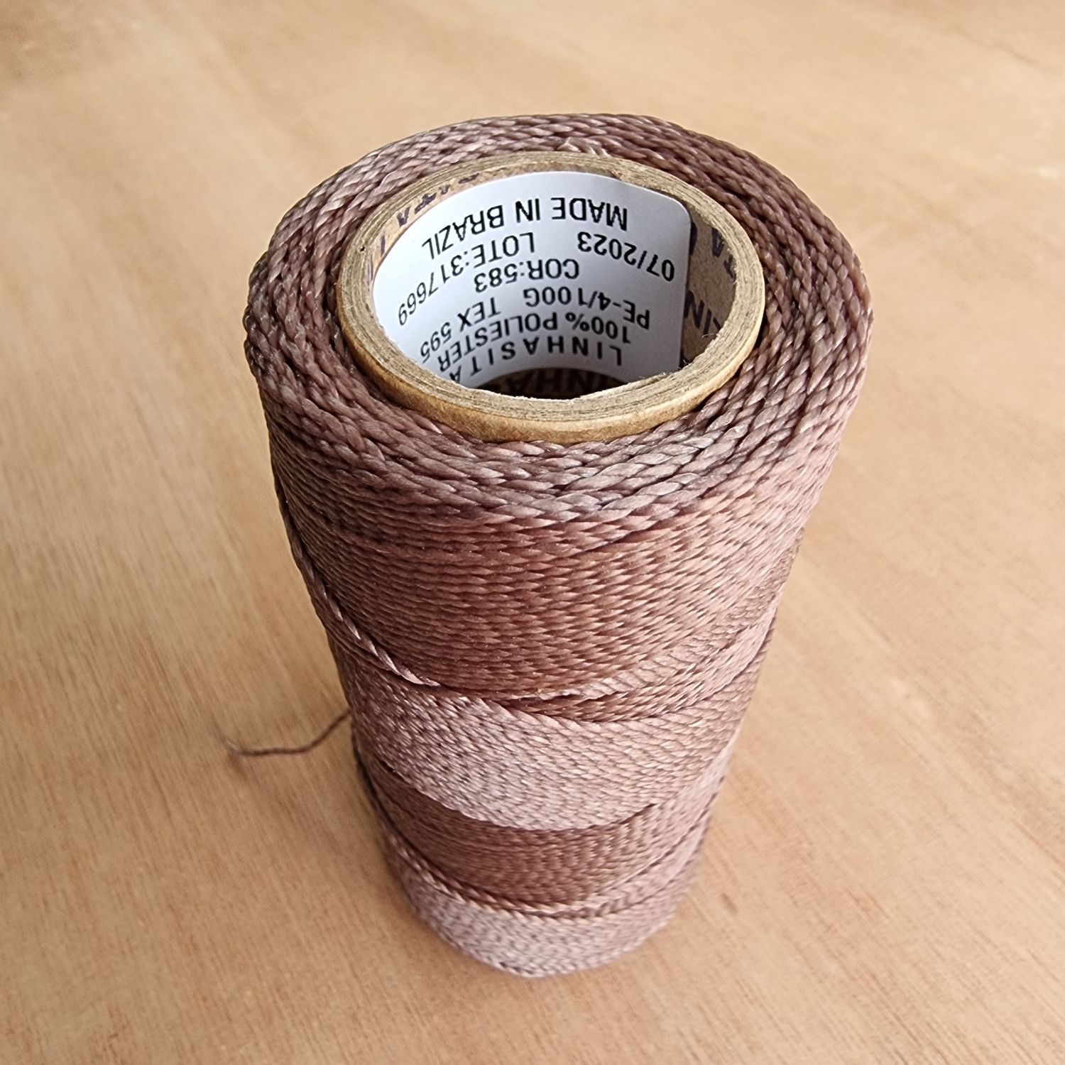 Cor #583 1mm Waxed Linhasita Thread 170m Spool