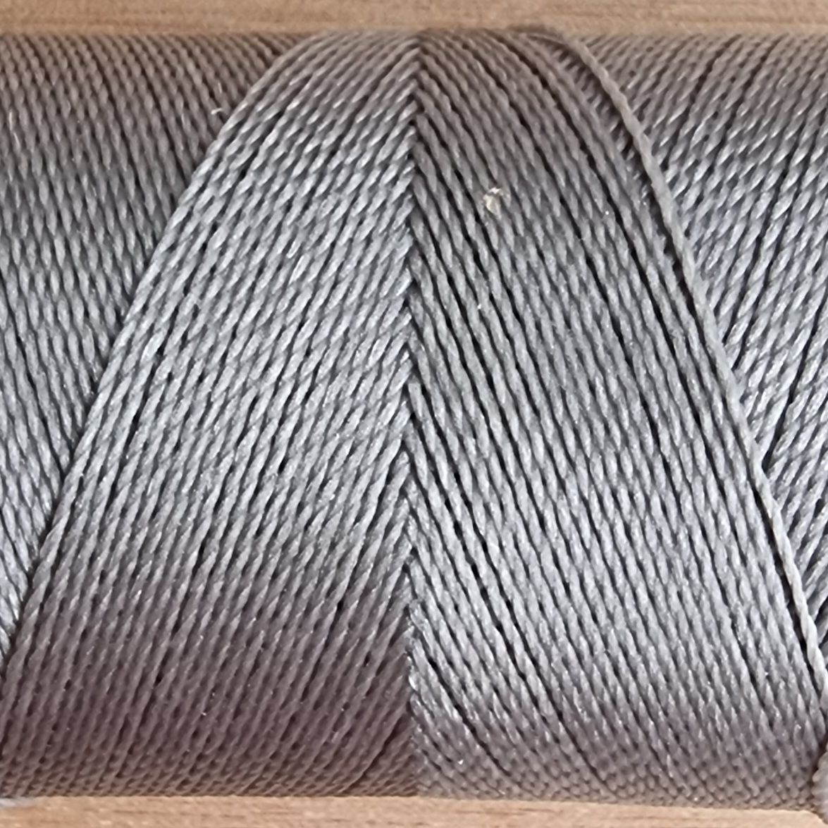 Cor #544 0.5mm 330metre spool of Premium Linhasita 100% Waxed Polyester